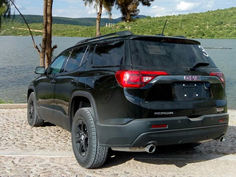 GMC Acadia All Terrain 2019