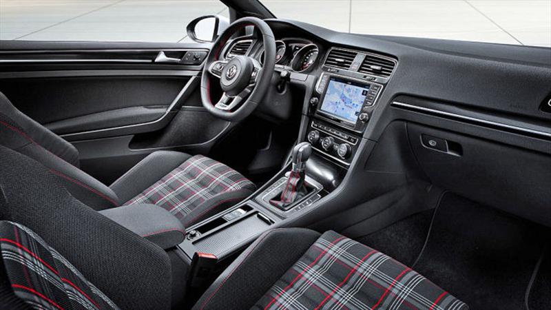 Volkswagen Golf GTi concept en el Salón de París