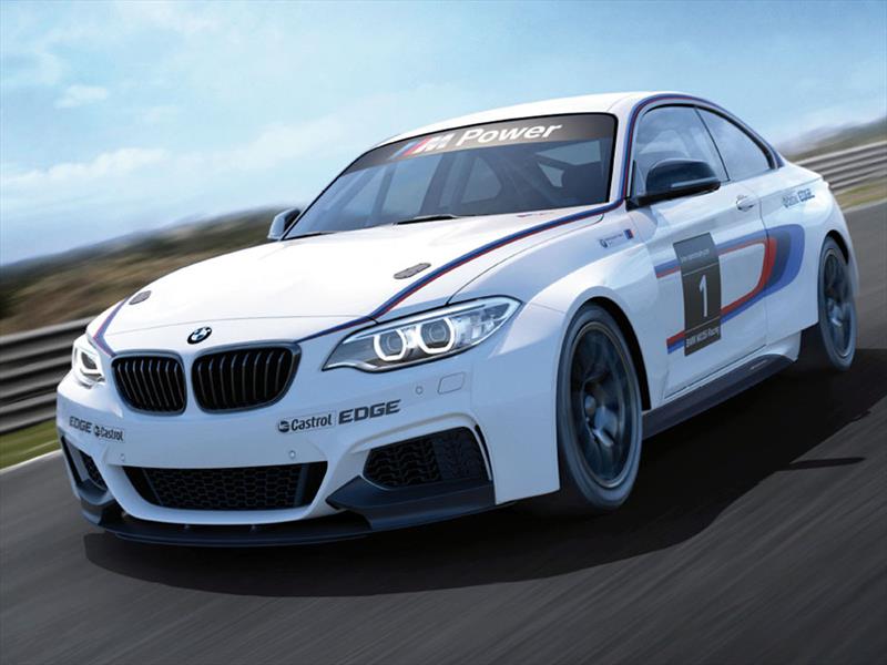 BMW M235i Racing