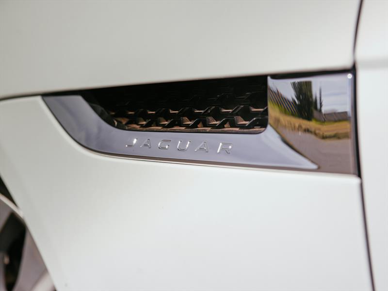 Jaguar F-Type 2014