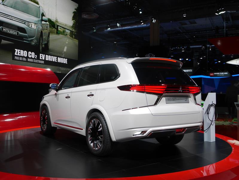 Mitsubishi Outlander PHEV Concept S
