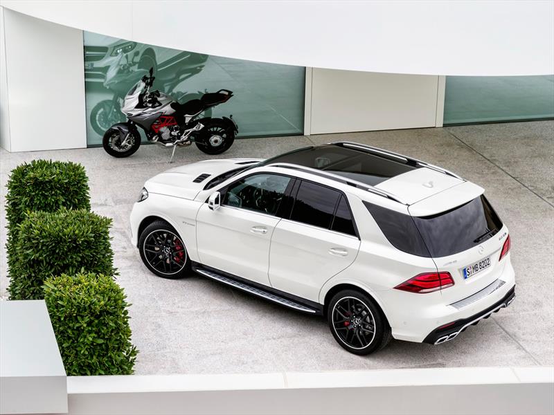 Mercedes-Benz GLE 2016