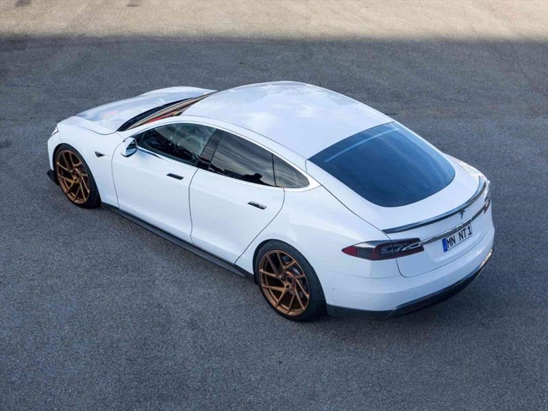 Tesla Model S por Novitec