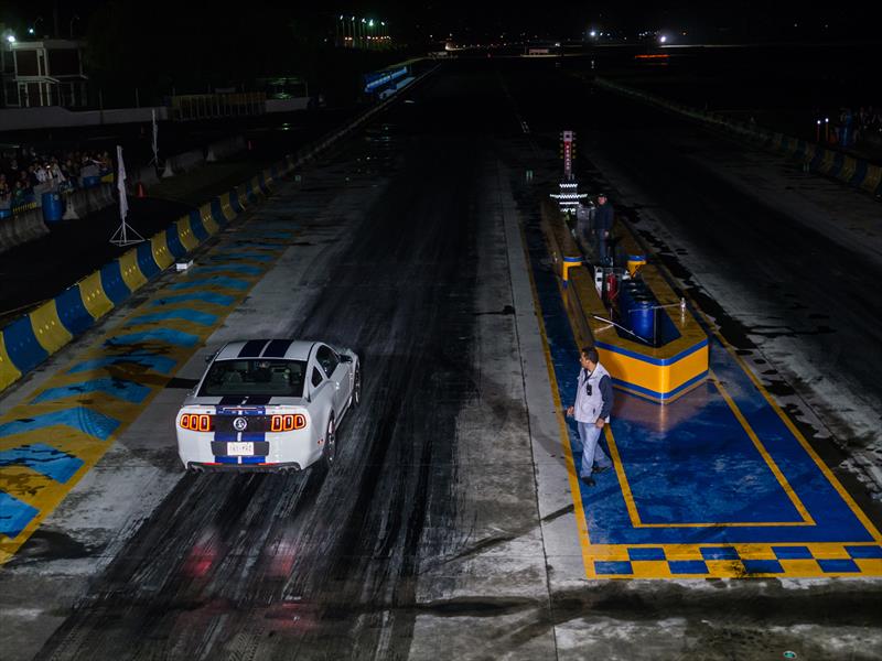 Arrancones nocturnos en Centro Dinámico Pegaso