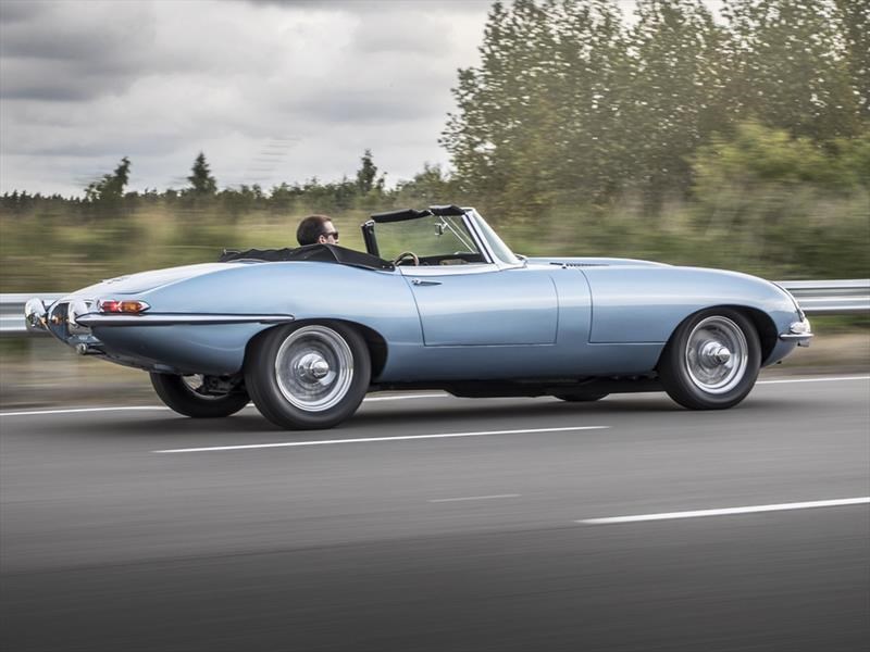 Jaguar presenta el E-Type Zero