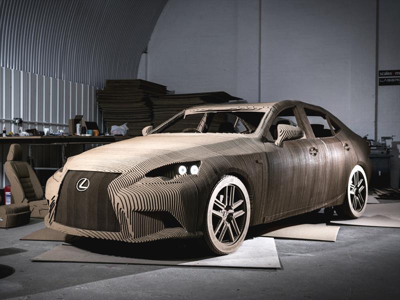 Lexus IS Origami, un auto hecho de cartón 