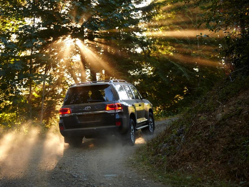 Toyota Land Cruiser 2016