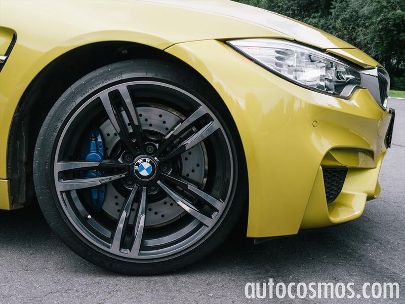 BMW M4 coupé 2015