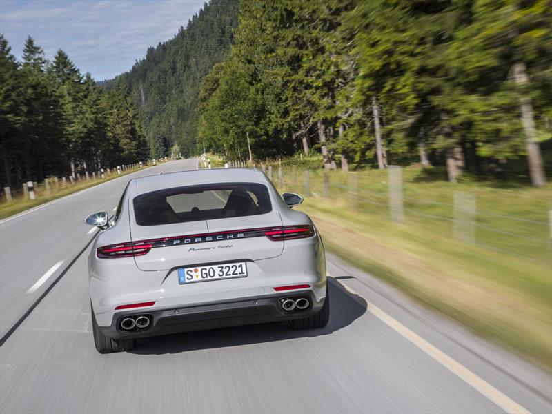 Porsche Panamera 2017