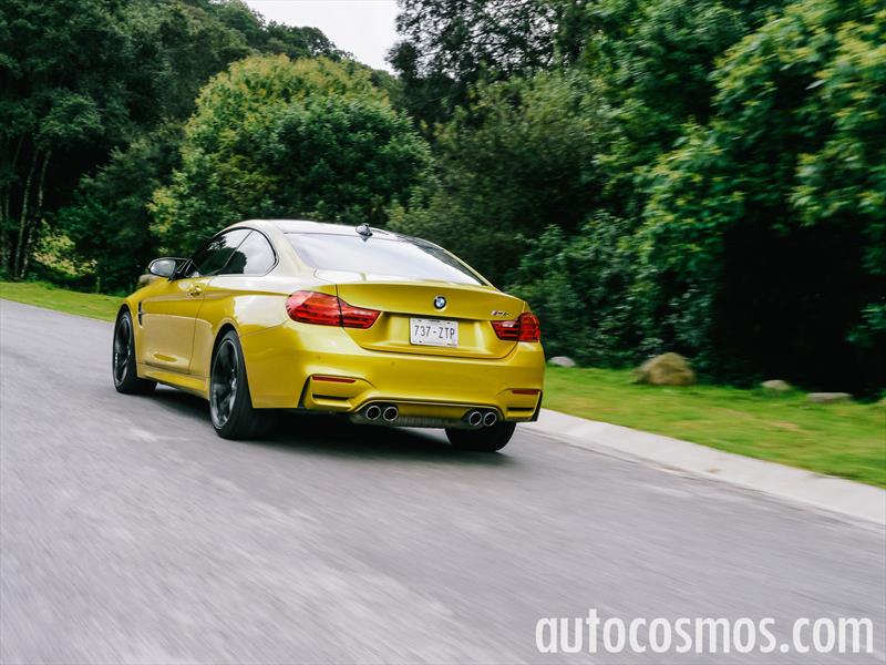 BMW M4 coupé 2015