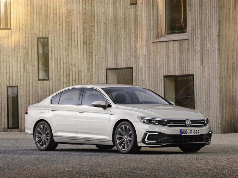 Volkswagen Passat se renueva