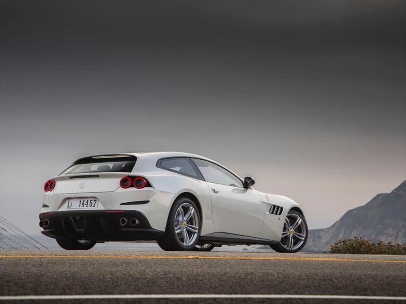Ferrari GTC4 Lusso 2018