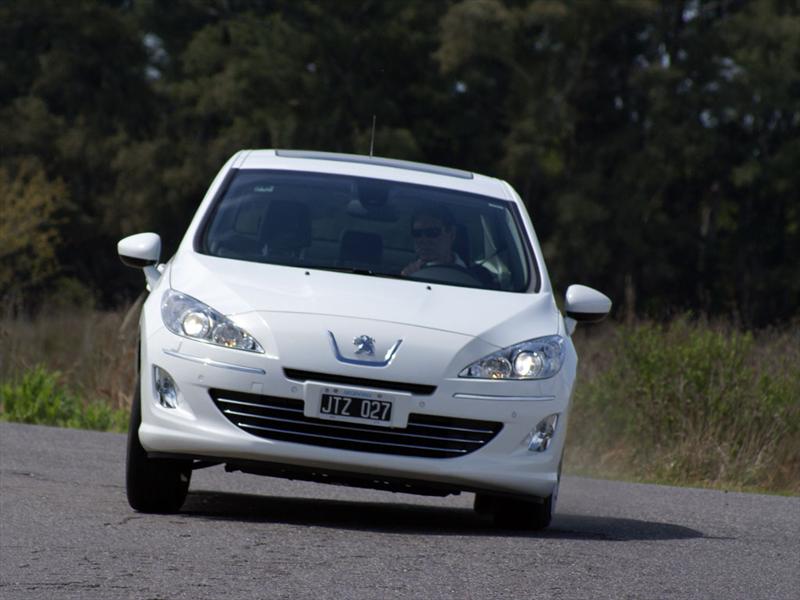 Peugeot 408 a Prueba