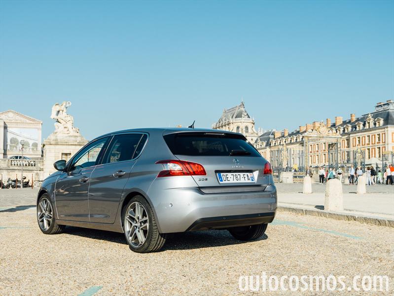 Peugeot 308 2015