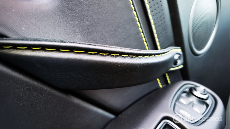 Aston Martin Vantage Roadster a prueba