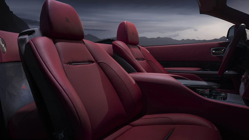 Rolls-Royce La Rose Noire Droptail