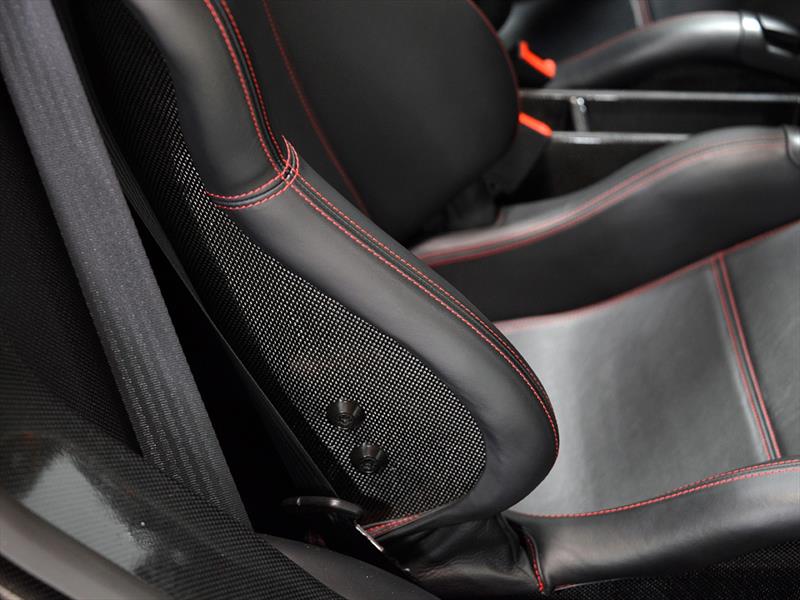 Ferrari Enzo 2003 a la venta con 354 millas