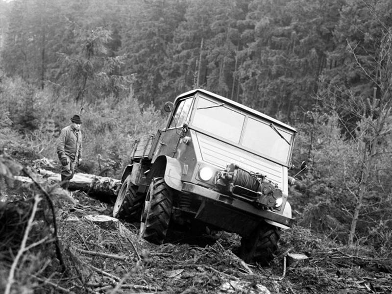 Mercedes-Benz Unimog