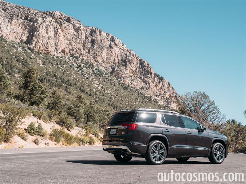 GMC Acadia 2017