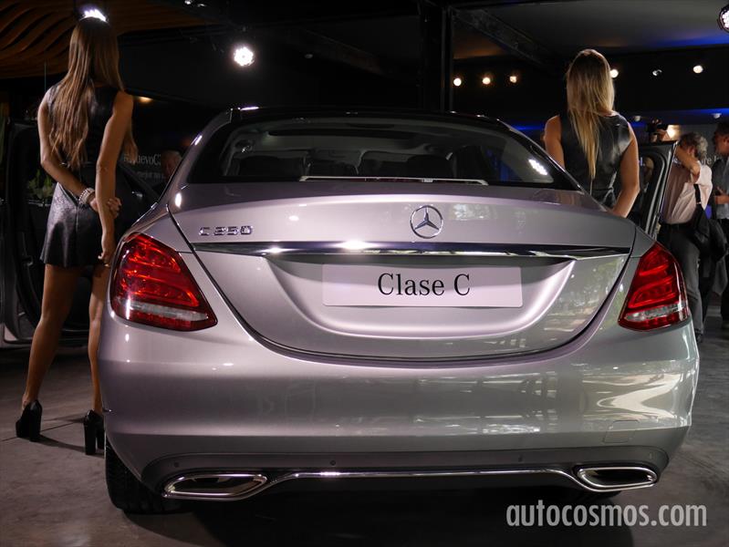 Mercedes-Benz Clase C, Lanzamiento en Argentina