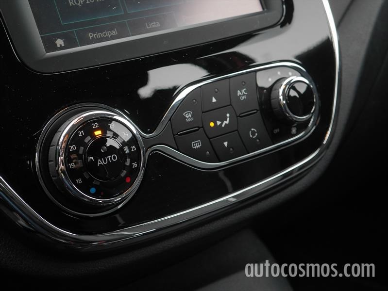 Renault Captur 1.6L Manual vs Automática