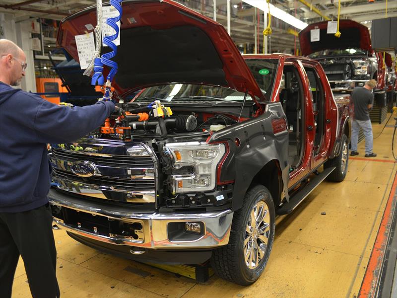 Ford Lobo 2015 producción