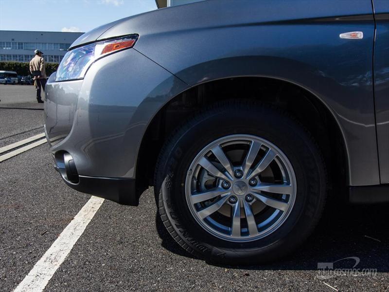 Mitsubishi Outlander 2014