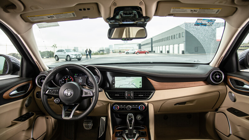 Alfa Romeo Giulia Lusso 2021