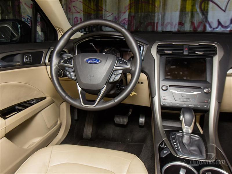 Ford Fusion Hybrid 2013