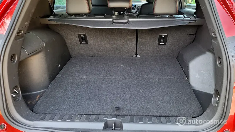 Test Chevrolet Equinox RS: SUV práctico con estilo
