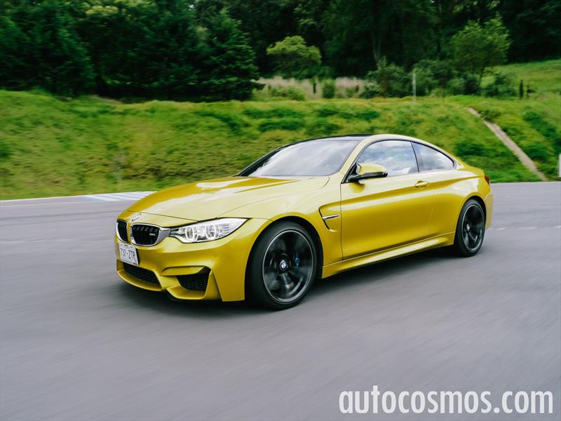 BMW M4 coupé 2015