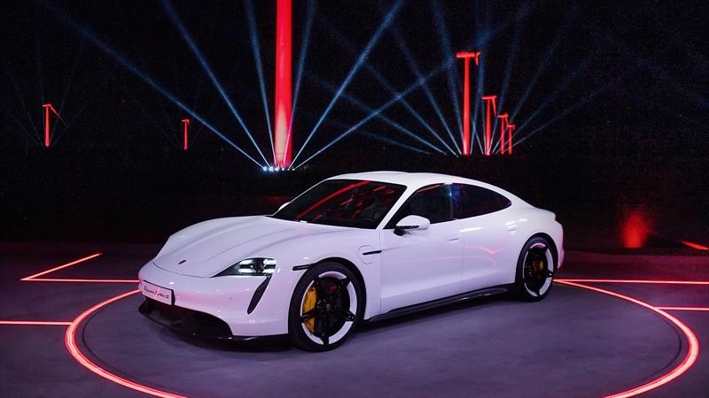 Porsche Taycan 2020