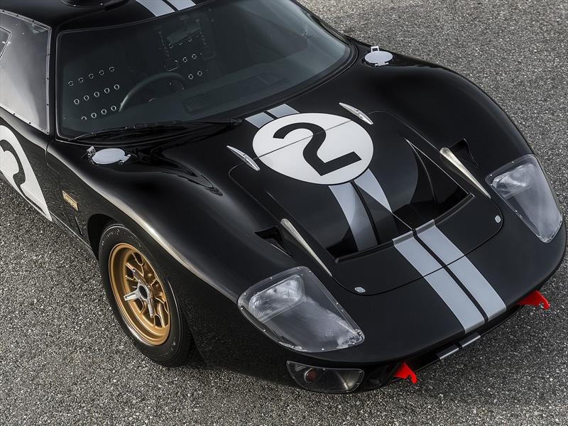 Ford GT40 MKII 50th Anniversary