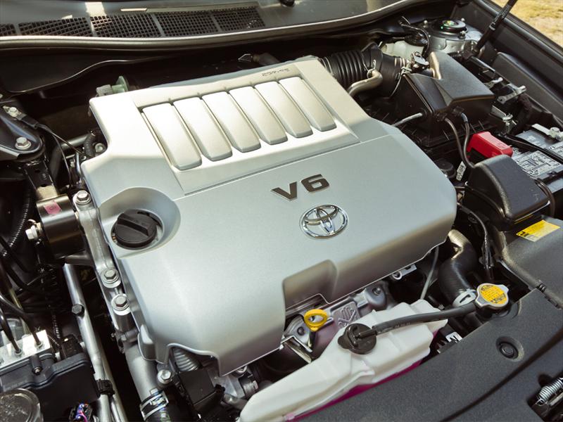 Toyota Camry XLE V6 2012