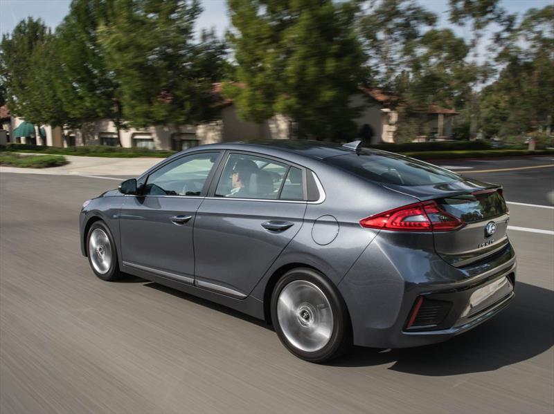 Hyundai IONIQ