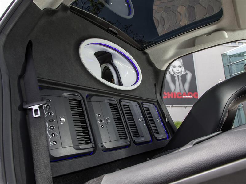 smart fortwo con sistema de audio JBL