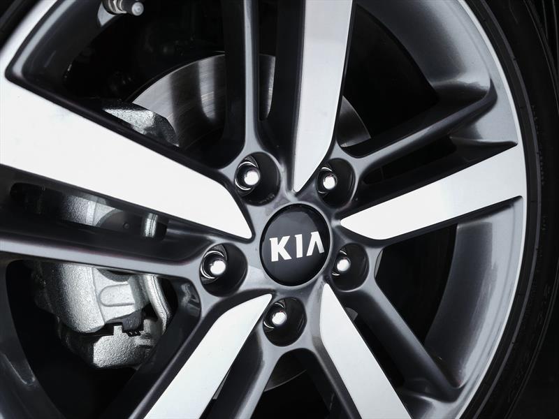 KIA Forte Hatchback 2017