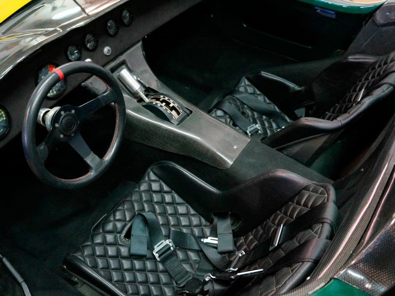 Lucra LC470 2012 de Rápidos y Furiosos 6