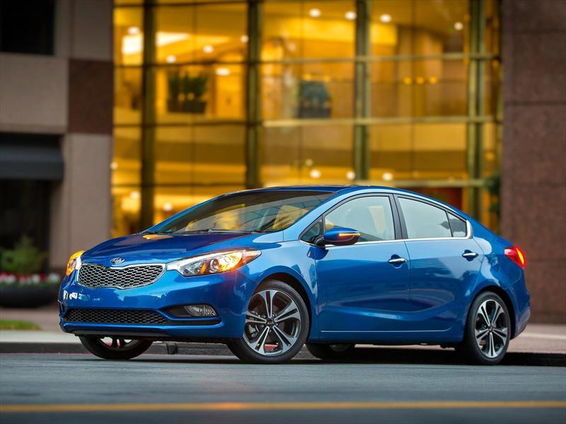 Mejores interiores 2013: Kia Forte