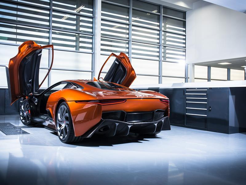 Los autos de Jaguar Land Rover en SPECTRE