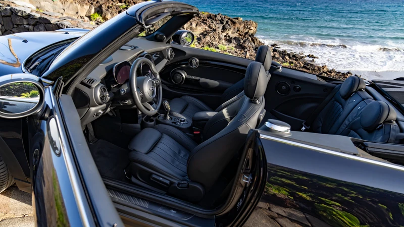 MINI Cooper SE Cabrio