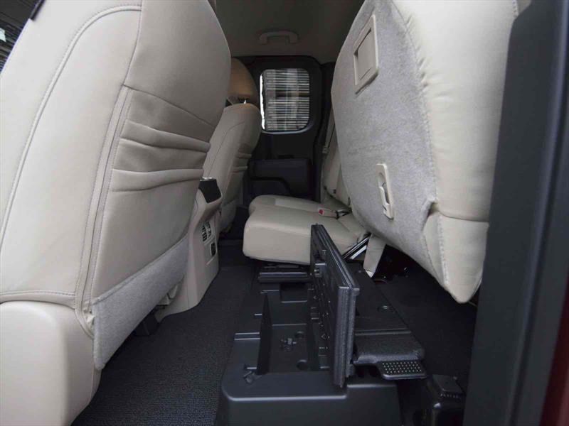 Nissan Titan XD King Cab 2017