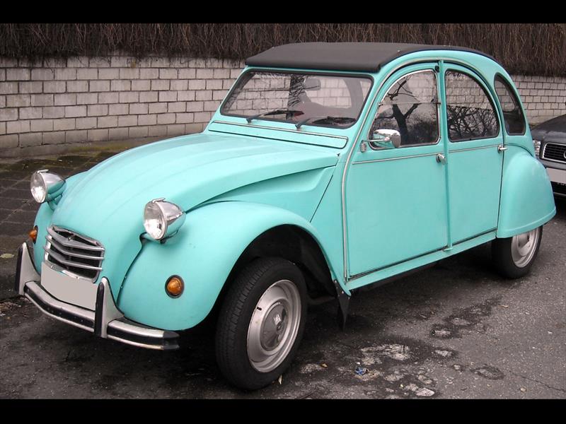 Top 10: Mención especial - 2CV/R4/Willys/Imperial