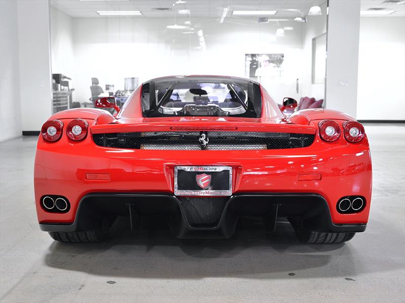 Ferrari Enzo 2003 a la venta con 354 millas