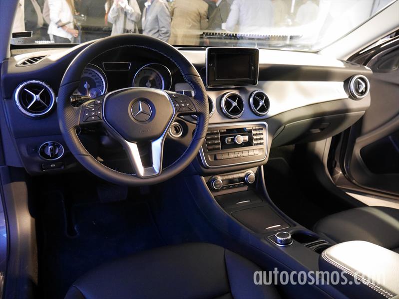 Presentación Mercedes-Benz GLA en Argentina