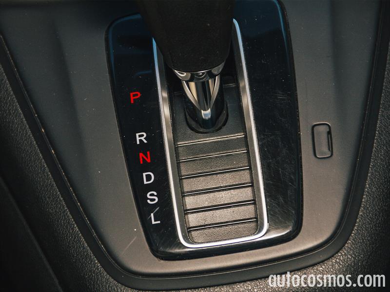 Honda CR-V 2015 vs Nissan X-Trail 2015