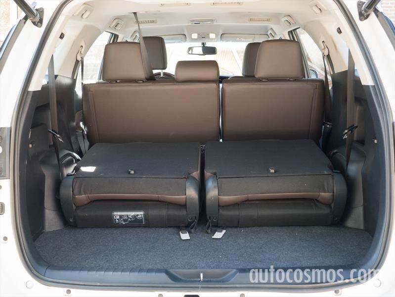 Nueva Toyota SW4 a prueba