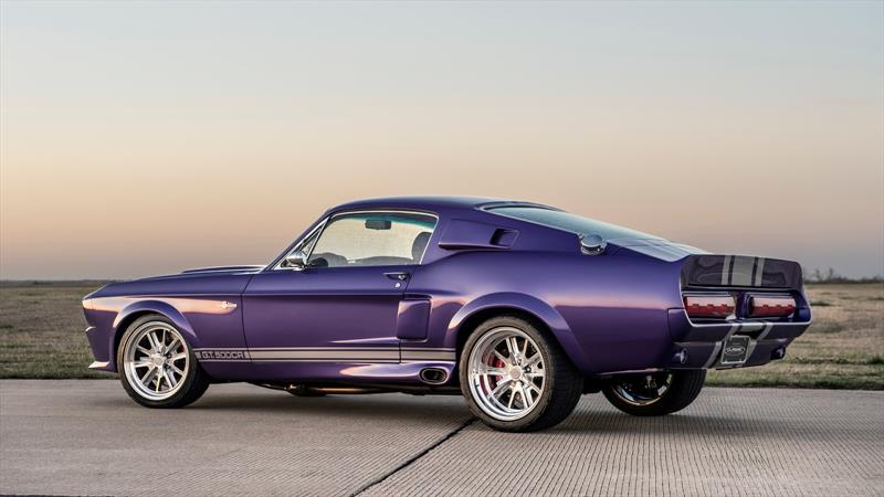 Blurple Shelby GT500CR por Classic Recreations