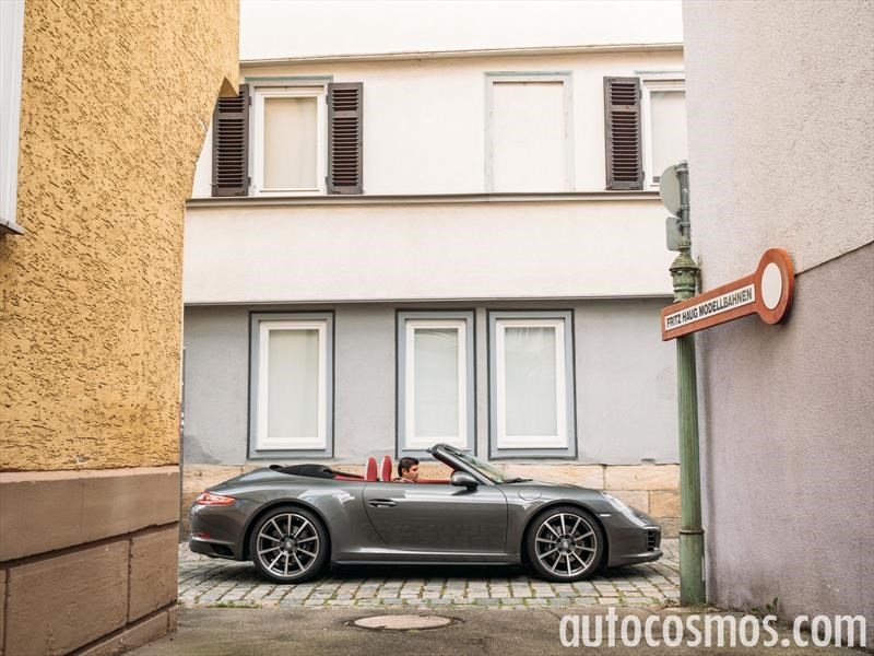 Porsche 911 Carrera 4 Cabriolet 2017
