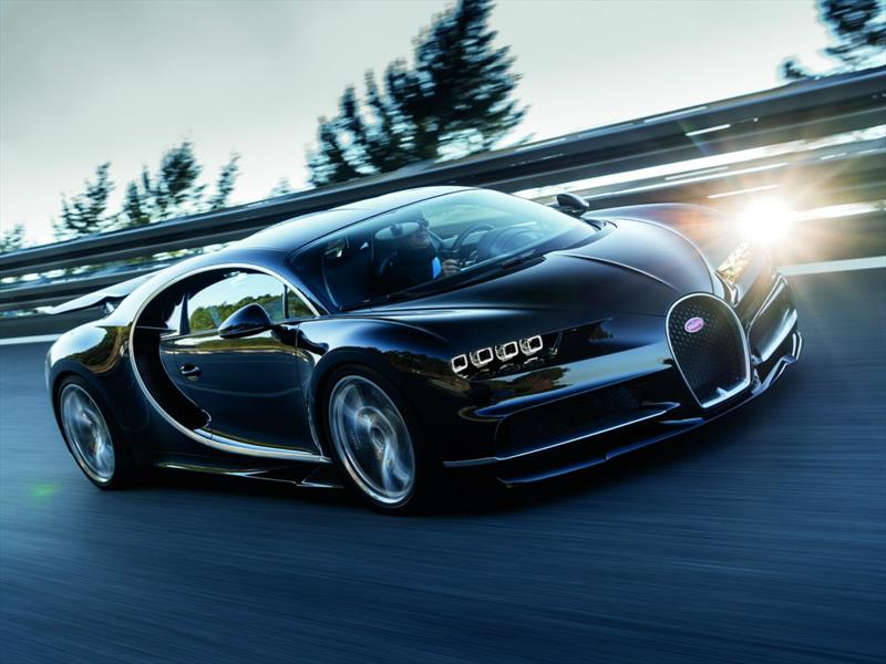 Bugatti Chiron 2016